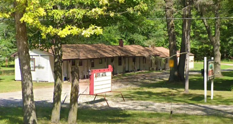 Acorn Motel - From Web Listing (newer photo)